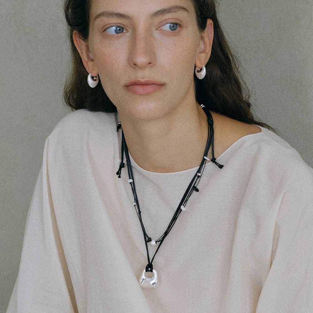 SOFT ROOM Braided Natural Crushed Stone Necklace for Women Adjustable Silver-Plated Pendant Thin