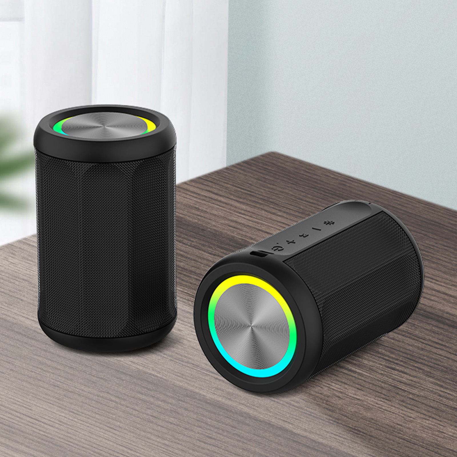 New wireless Bluetooth speaker outdoor waterproof portable super subwoofer with RGB light cylindrical fabric speaker
