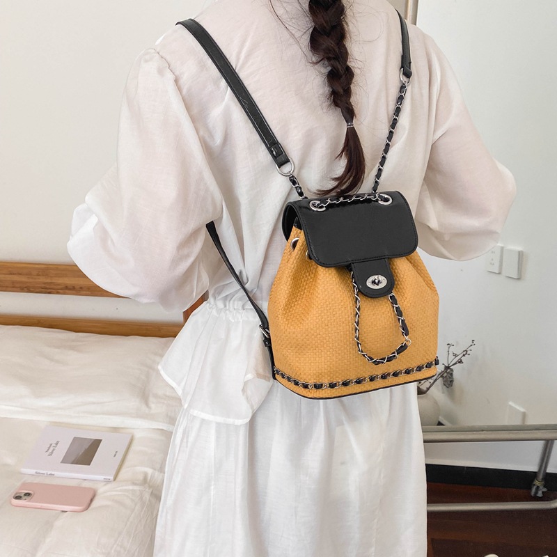 Niche Woven Backpack for Women 2026 New Color-blocked Chain Backpack Spring Summer Texture Travel Backpack