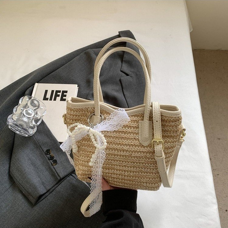 Popular Large-Capacity Straw Woven Bucket Bag for Women 2025 New Beach Vacation Commute Single-Shoulder Crossbody Bag