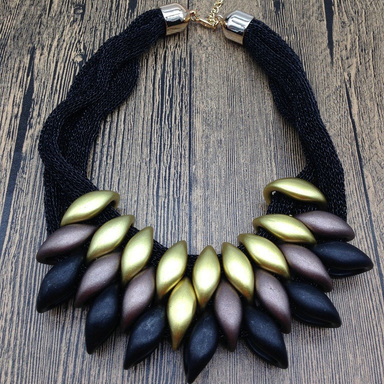 Big brand exaggerated gold acrylic tassel cotton rope necklace collarbone chain for women necklace