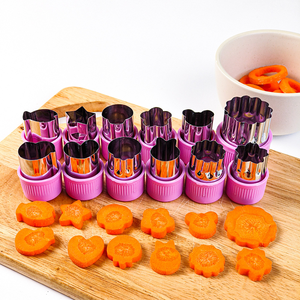 12-Piece PP Handguard Stainless Steel Cookie Cutter Bento Decoration Vegetable Flower Cutter Kitchen Flower Shaping Tool