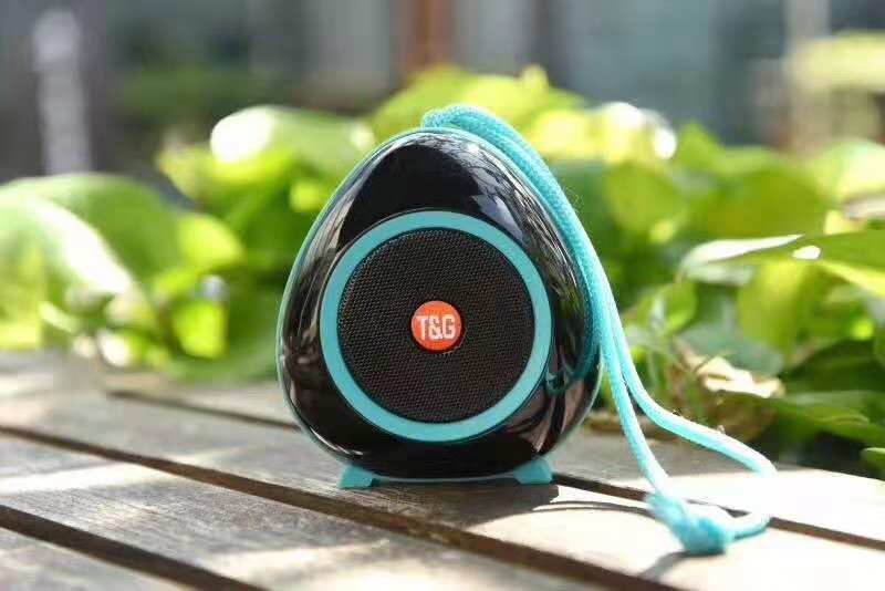 Small Mini Outdoor Portable Handheld Phone Speaker Wireless Bluetooth Subwoofer Audio with Metal Diaphragm