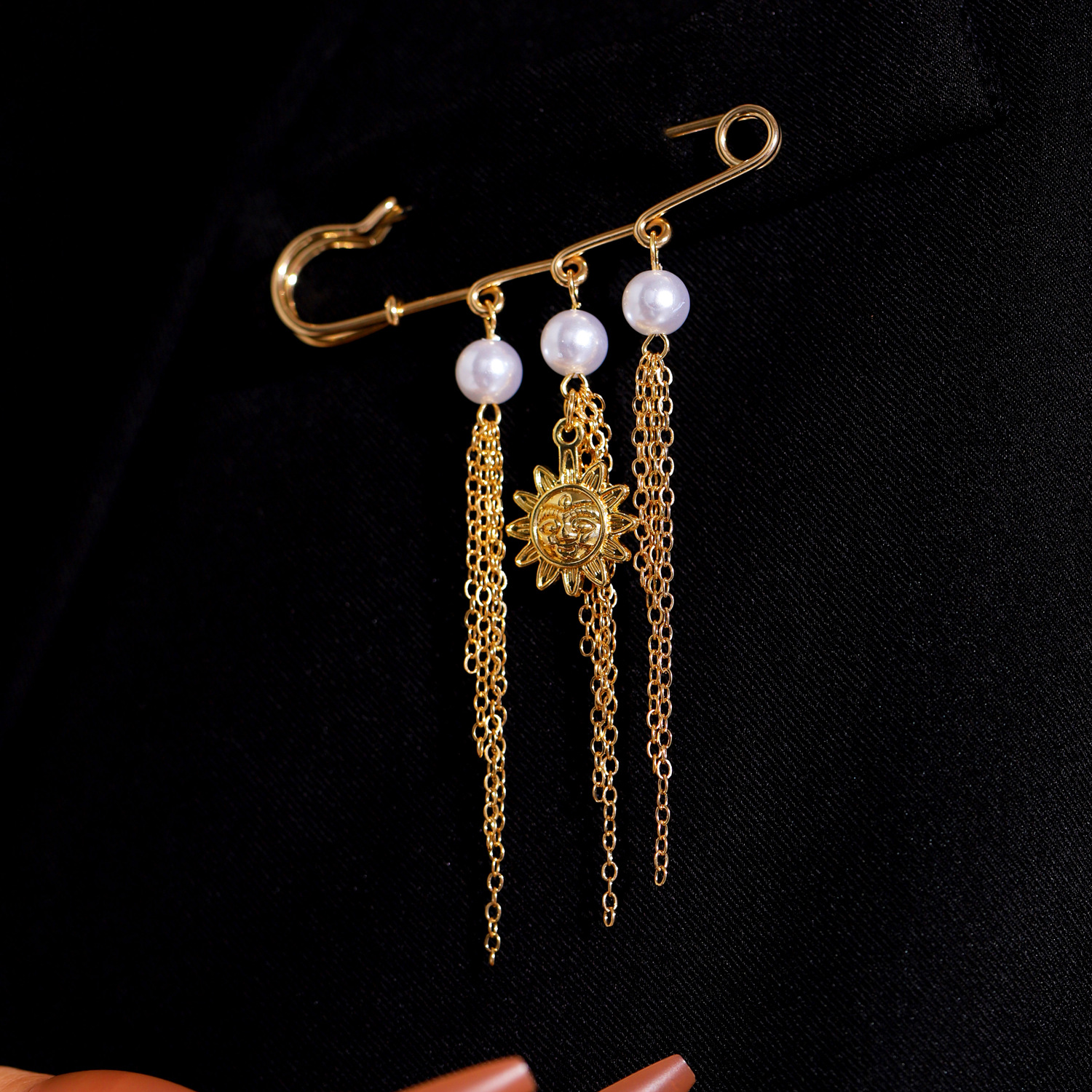 Accessories Paperclip Chain Brooch Men Women Punk Hip Hop Love Pin Suit Tassel Accessories