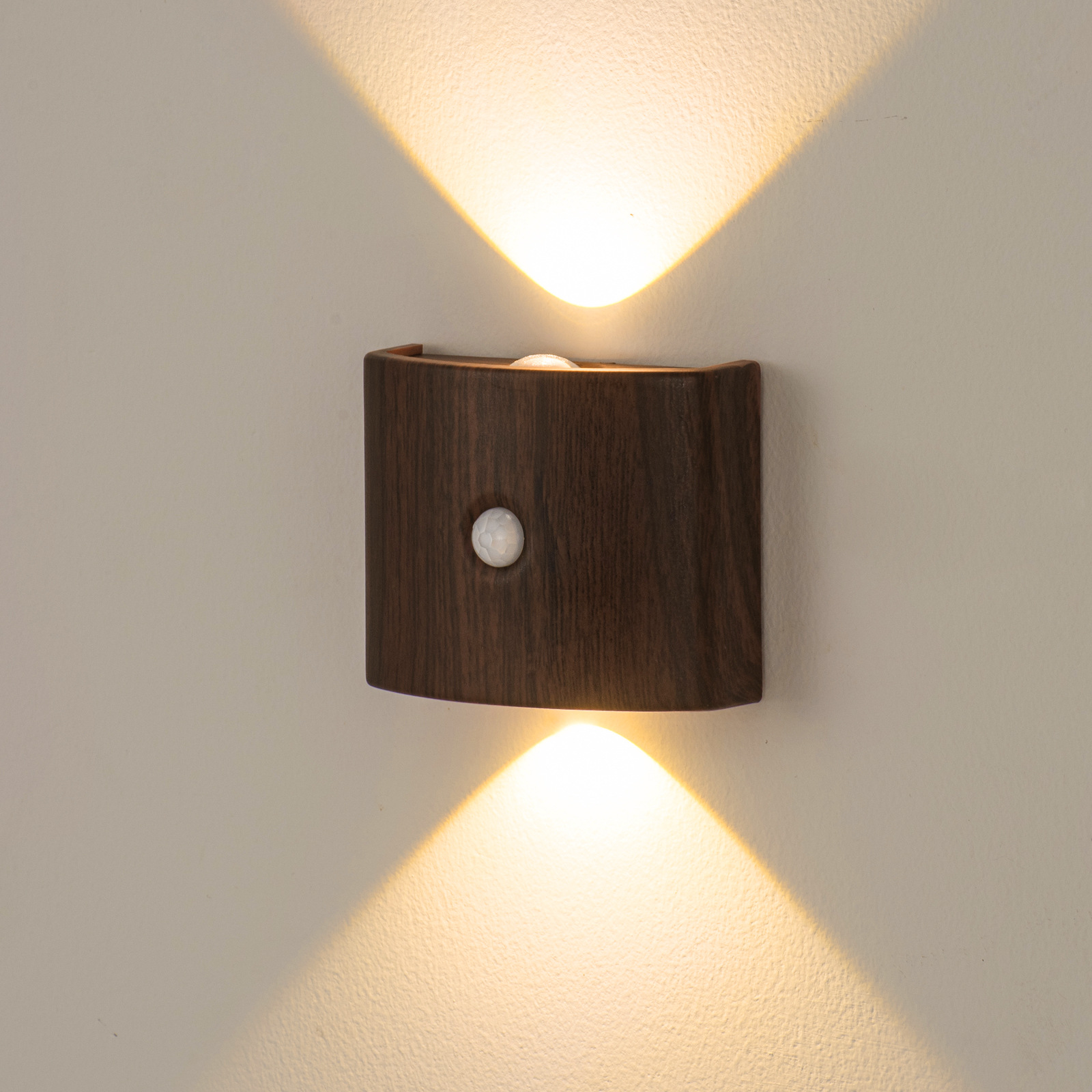 LED Infrared Induction Wall Light Corridor Hallway Entryway Balcony No Drilling Battery Wall Light