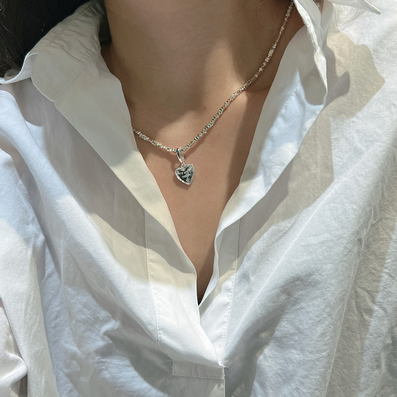 S925 sterling silver white silver pendant simple heart shape letter side drop