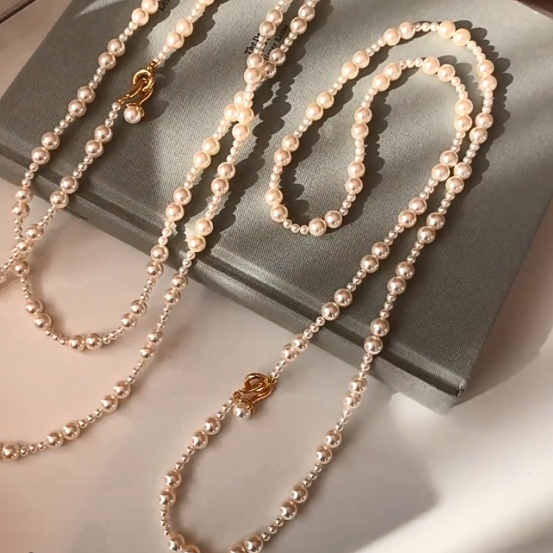 Extra long Shi's pearl multi-layer stacked sweater chain necklace women autumn winter niche new neck chain