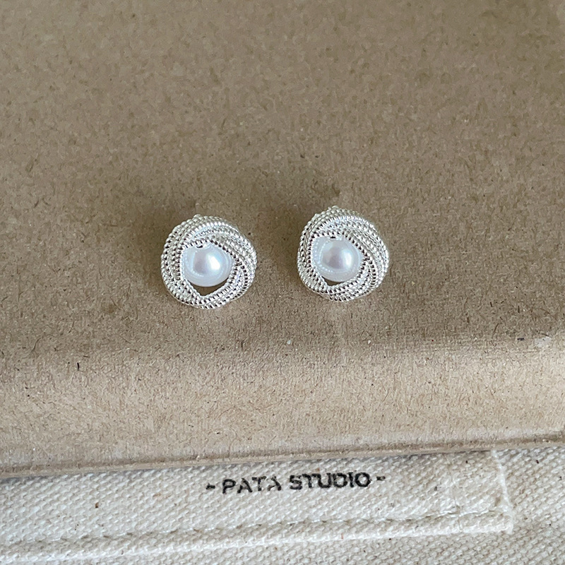 Woven Lace Rose Pearl Stud Earrings for Women 2025 New Niche Earrings Ear Accessories