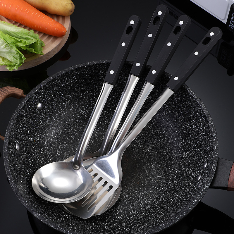 Stainless steel long-handled slotted spoon, soup spoon thickened kitchen set, slotted spoon handle, stir-fry spatula household black three-nail handle