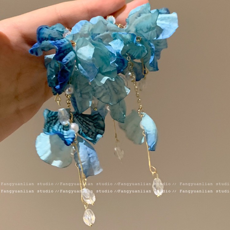 Looking forward to summer twilight ice blue flower tassel earrings women seaside resort style exaggerated ear studs stunning ear accessories