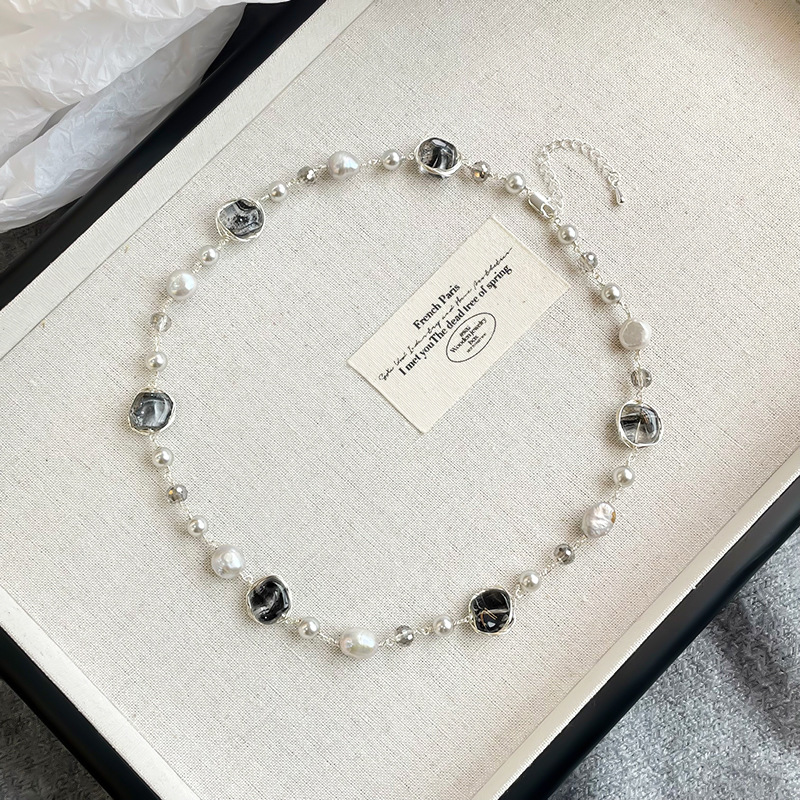 Abalone Shell Necklace Accessories Women Autumn Winter Sweater Chain Necklace Feel Accessories