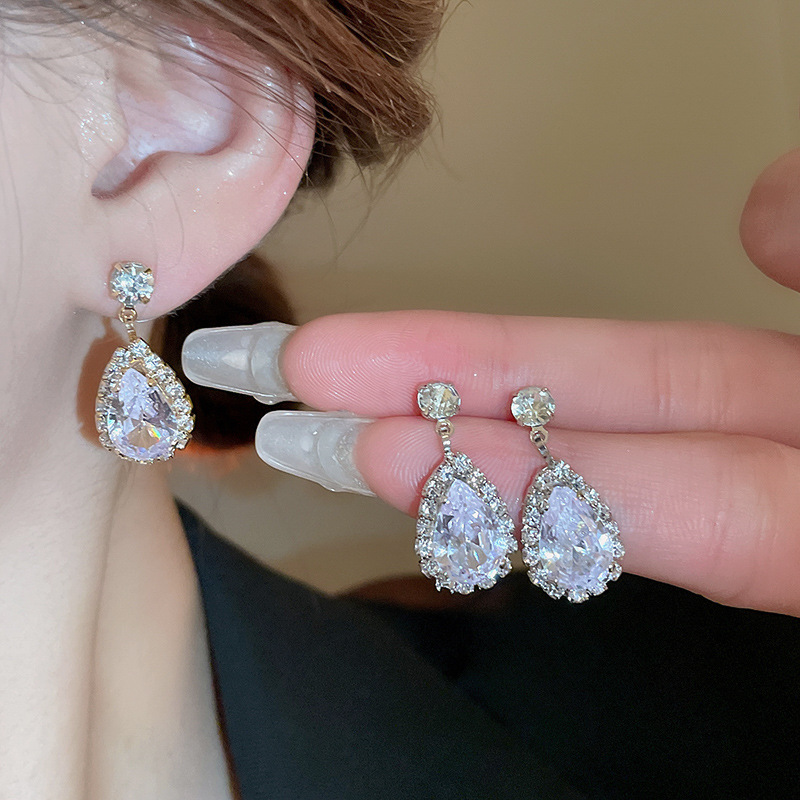 2-Piece Set Teardrop Zirconia Crystal Earrings and Necklace for Women