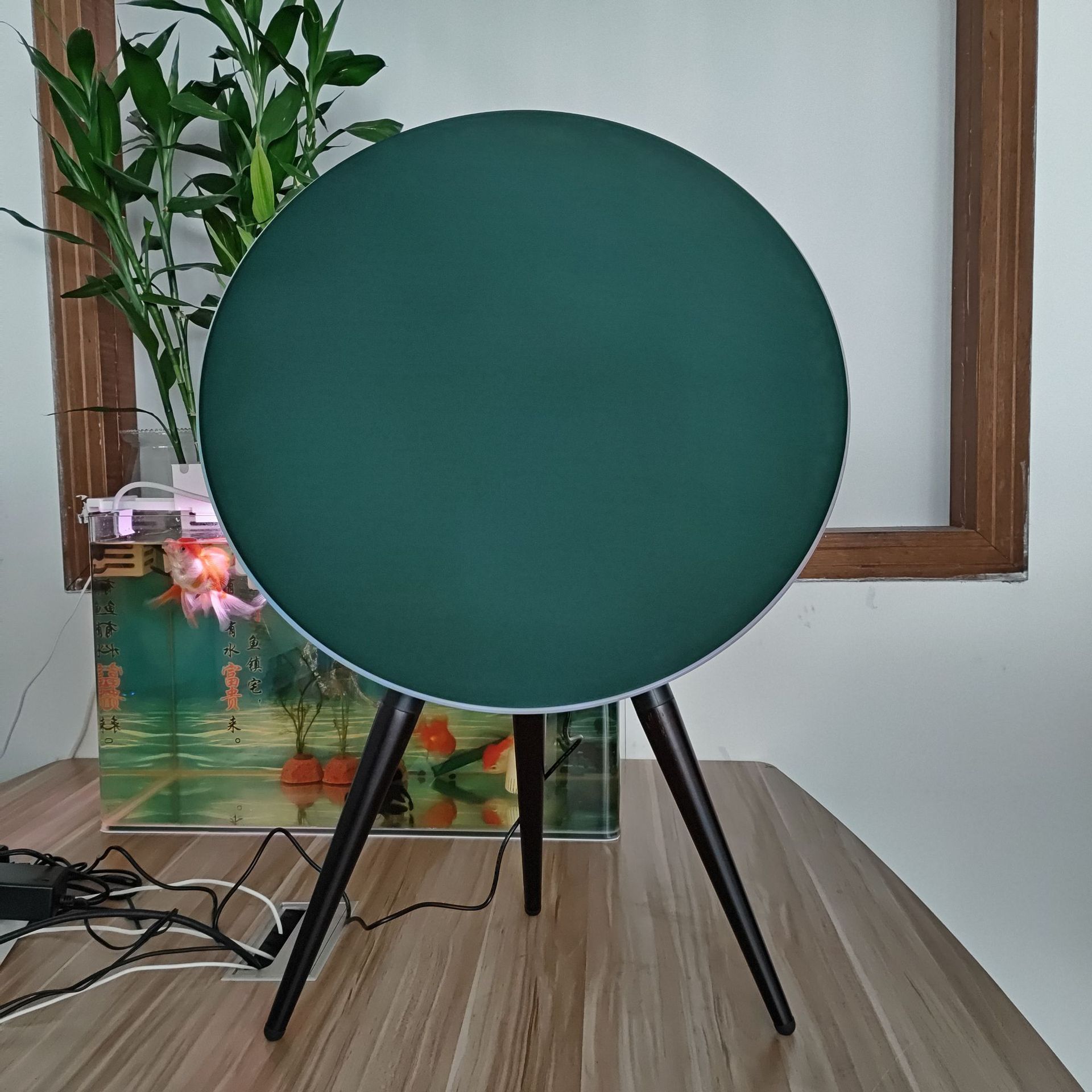 Harman large flying saucer Bluetooth audio living room wireless remote control home desktop heavy bass subwoofer Bluetooth speaker