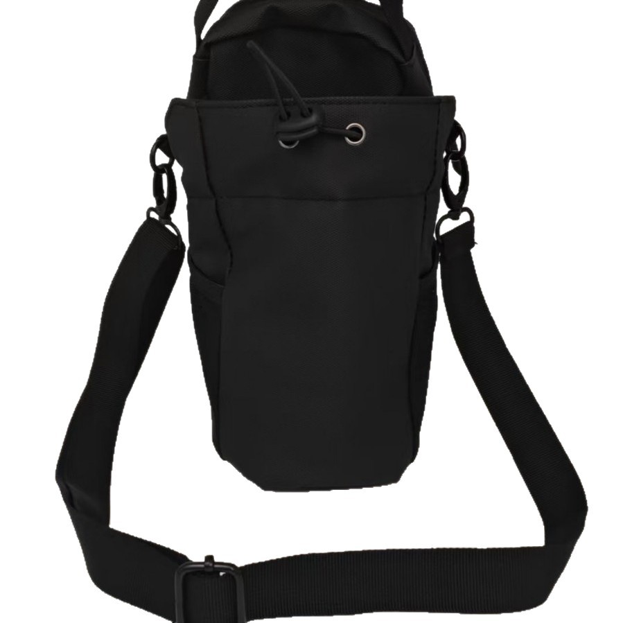 Dedicated outdoor sports magnetic water bottle bag water cup crossbody bag gym phone key storage bag