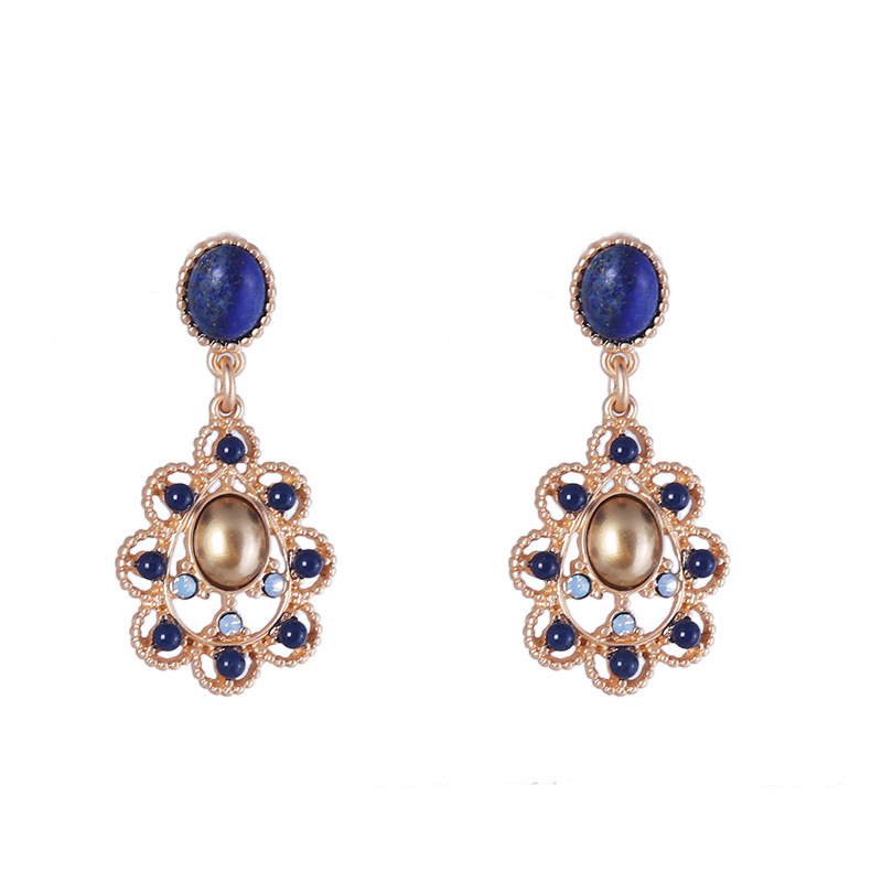 Design Accessories Palace Style Hollow Vintage Earrings Women