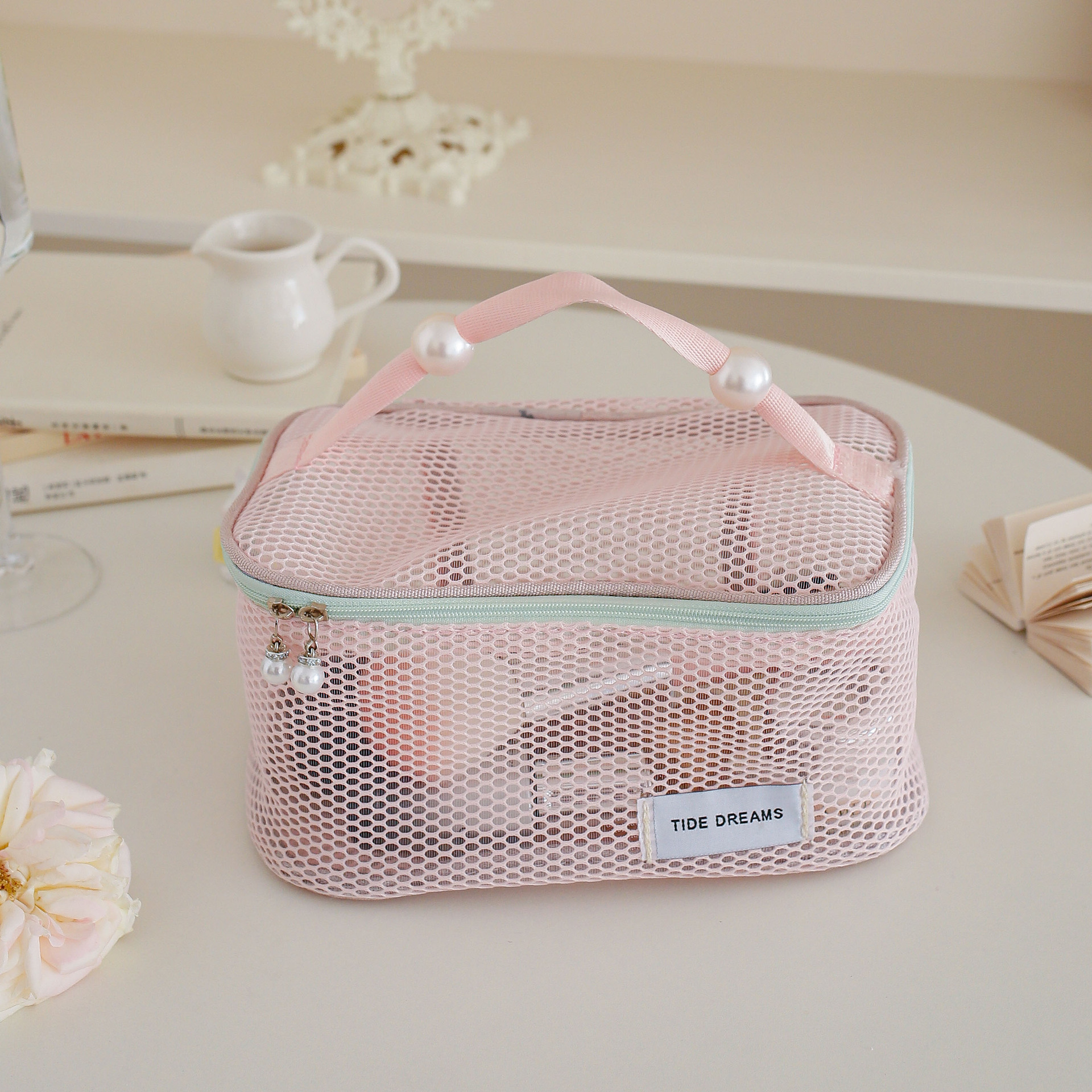Mesh Quick-Dry Travel Bag Portable Cosmetic Bag Storage Bag for Clothes and Cosmetics