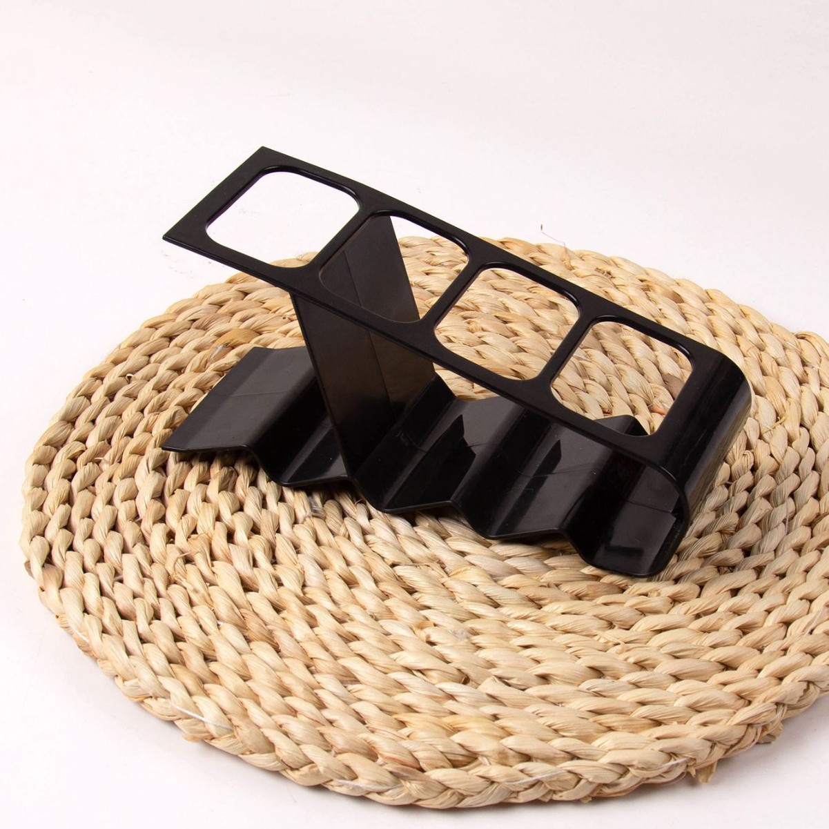 Step-shaped remote control storage rack multi-grid household living room desktop TV air conditioner remote organizer desktop