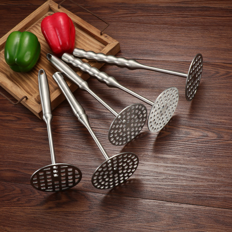 Kitchen tool, manual potato masher, household purple sweet potato masher, masher, baby food masher