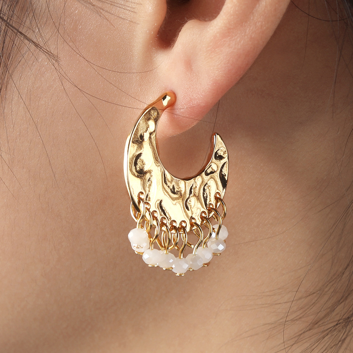 New Palace Style Electroplated Hammered Crystal Tassel Earrings for Women Niche