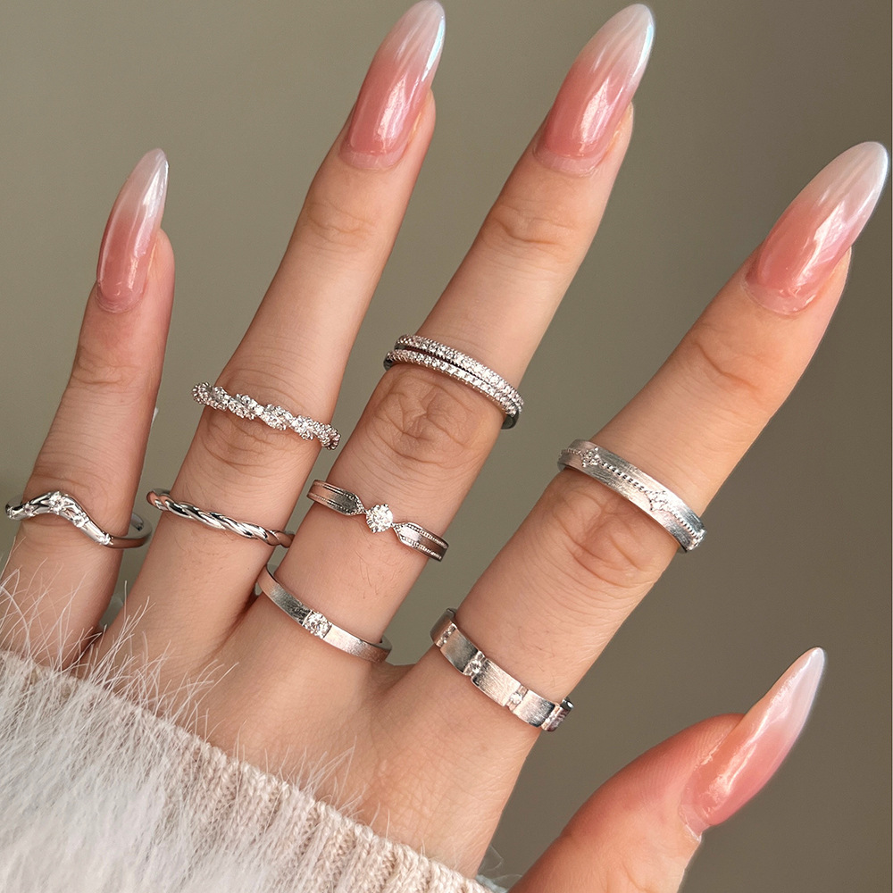 Small S925 sterling silver ring for women, simple row drill irregular closed ring