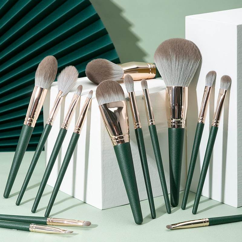 14-piece green cloud makeup brush set ultra-soft beginner full set powder brush foundation brush makeup tool