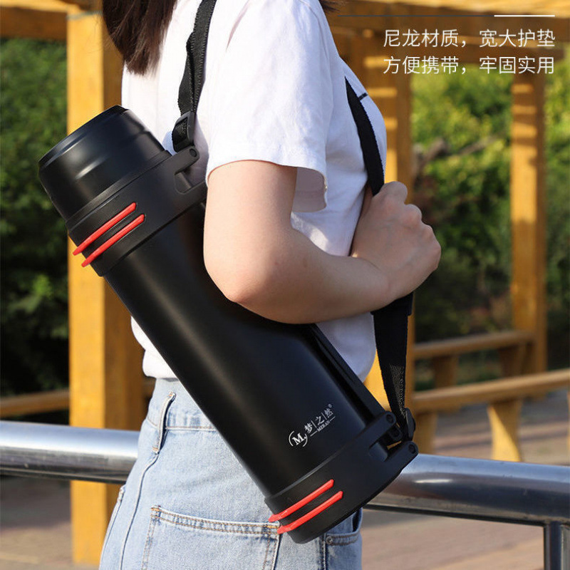 Stainless steel vacuum flask travel flask vacuum cup large capacity outdoor sports cold water flask portable car