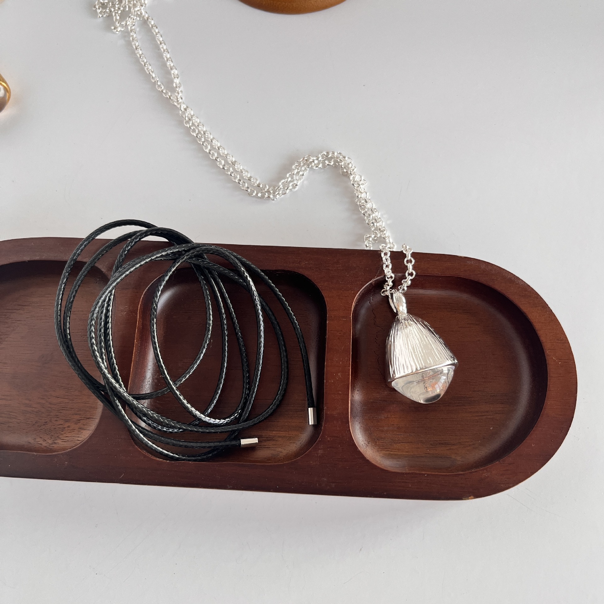 White Crystal Pinecone Suede Cord Long Necklace for Women Autumn Winter Sweater Chain