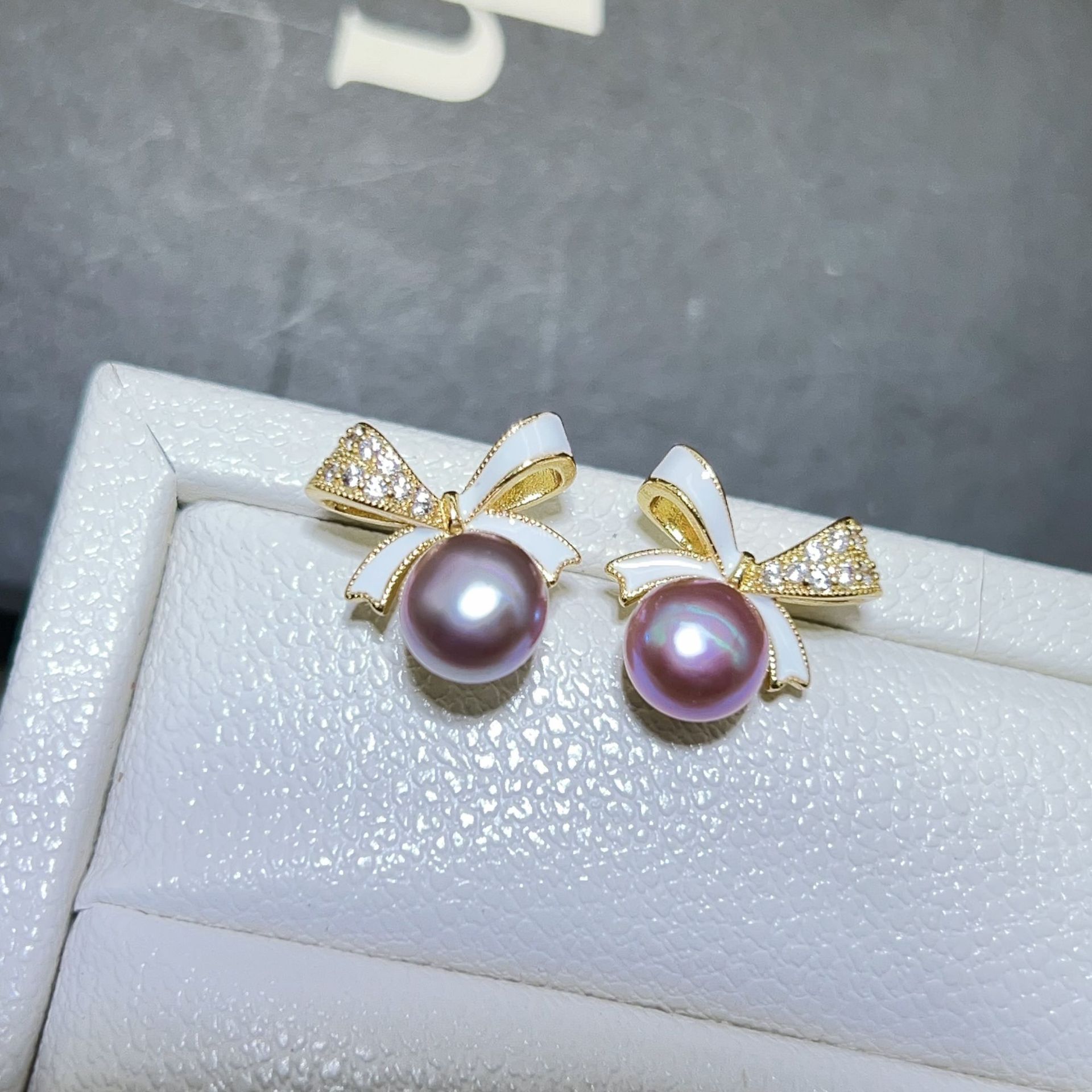 Zhuji Pearl Earrings 8-9MM Bread Pearl 925 Needle Purple Gray Earrings Natural Freshwater Pearl