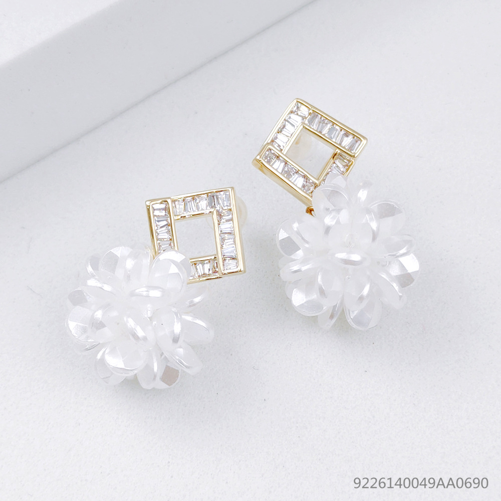 New Ice Flower Earrings Women Ear Stud Earrings