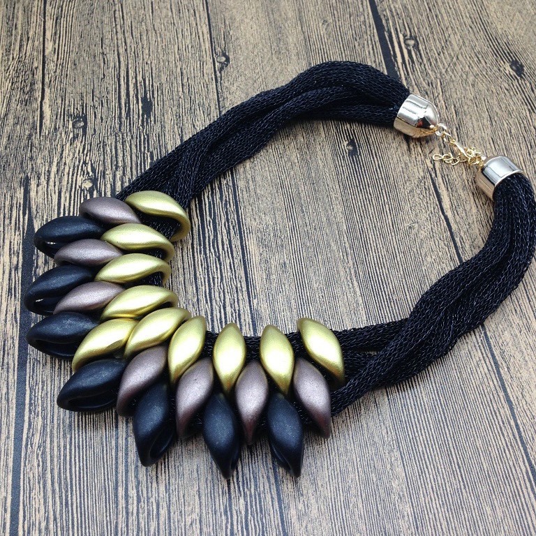 Big brand exaggerated gold acrylic tassel cotton rope necklace collarbone chain for women necklace