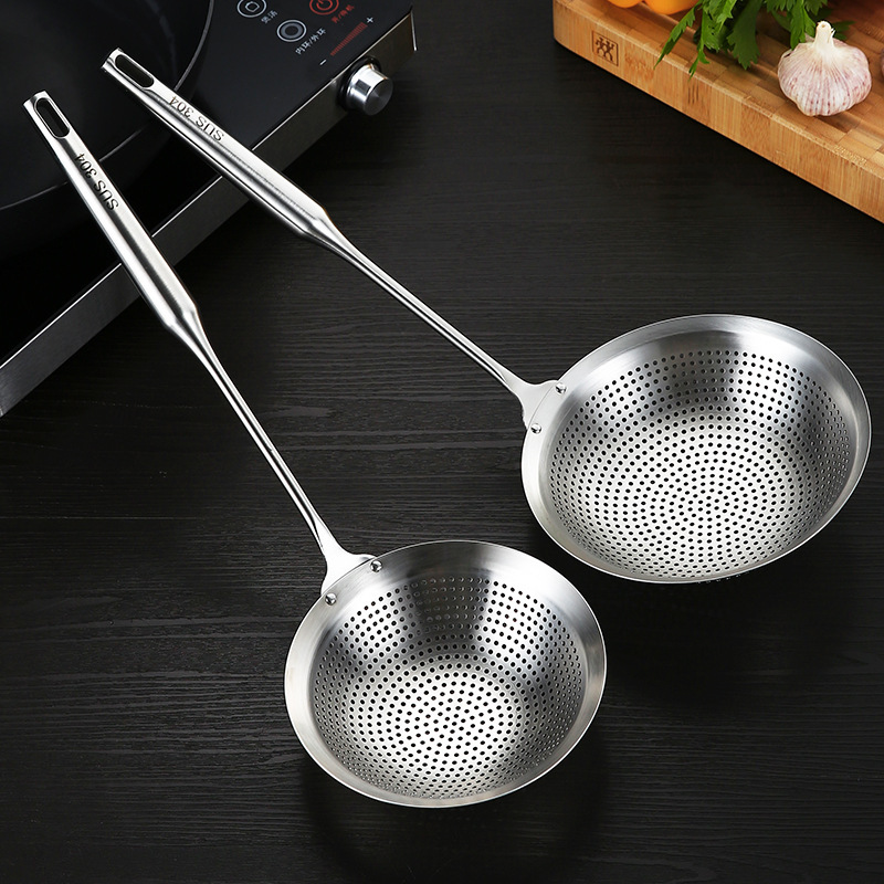 304 stainless steel thickened punched colander, food-grade household kitchen hot pot frying large colander, long-handled noodle strainer