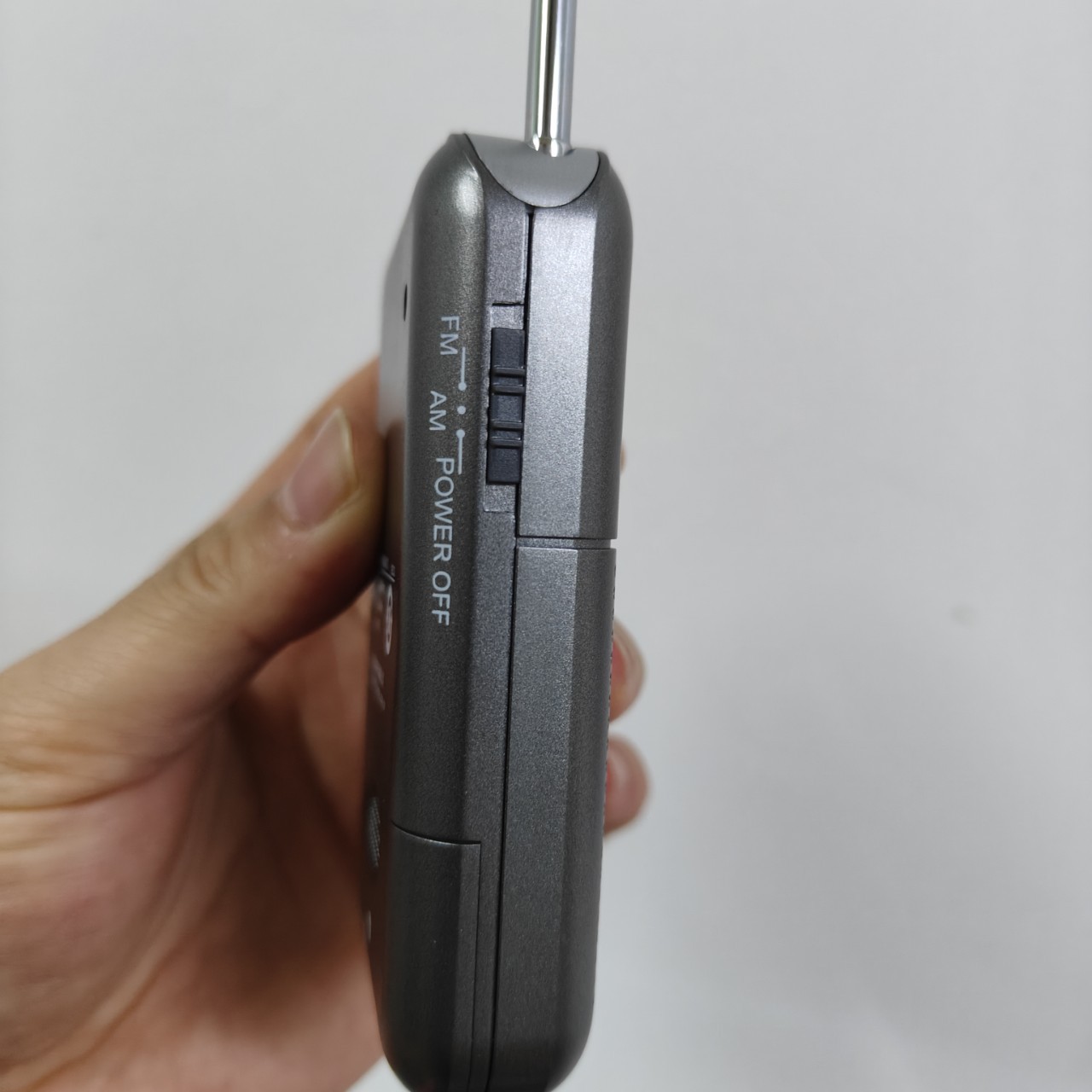 Original Degen DE333 Ultra-thin Mini FM AM Radio Portable AM FM Radio