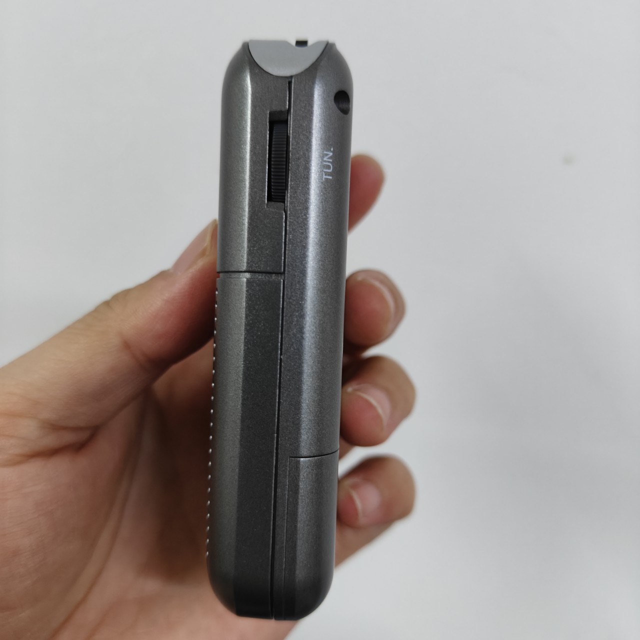 Original Degen DE333 Ultra-thin Mini FM AM Radio Portable AM FM Radio