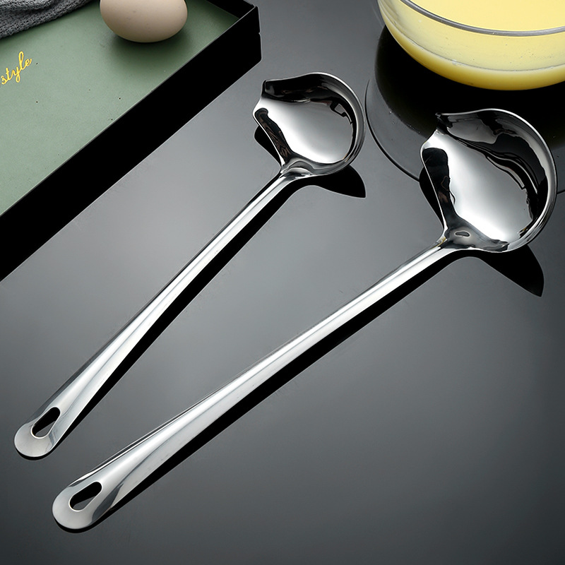 Stainless steel sauce spoon, long handle, thickened side mouth, slanted mouth, duckbill spoon, gravy spoon, hotel supplies