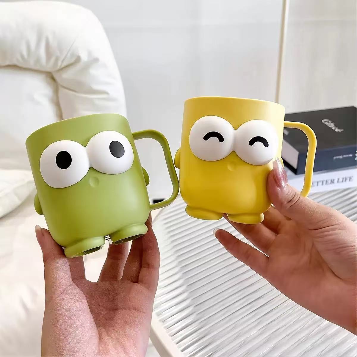 Cartoon big eye cup children's water cup household cute mug expression cup breakfast cup