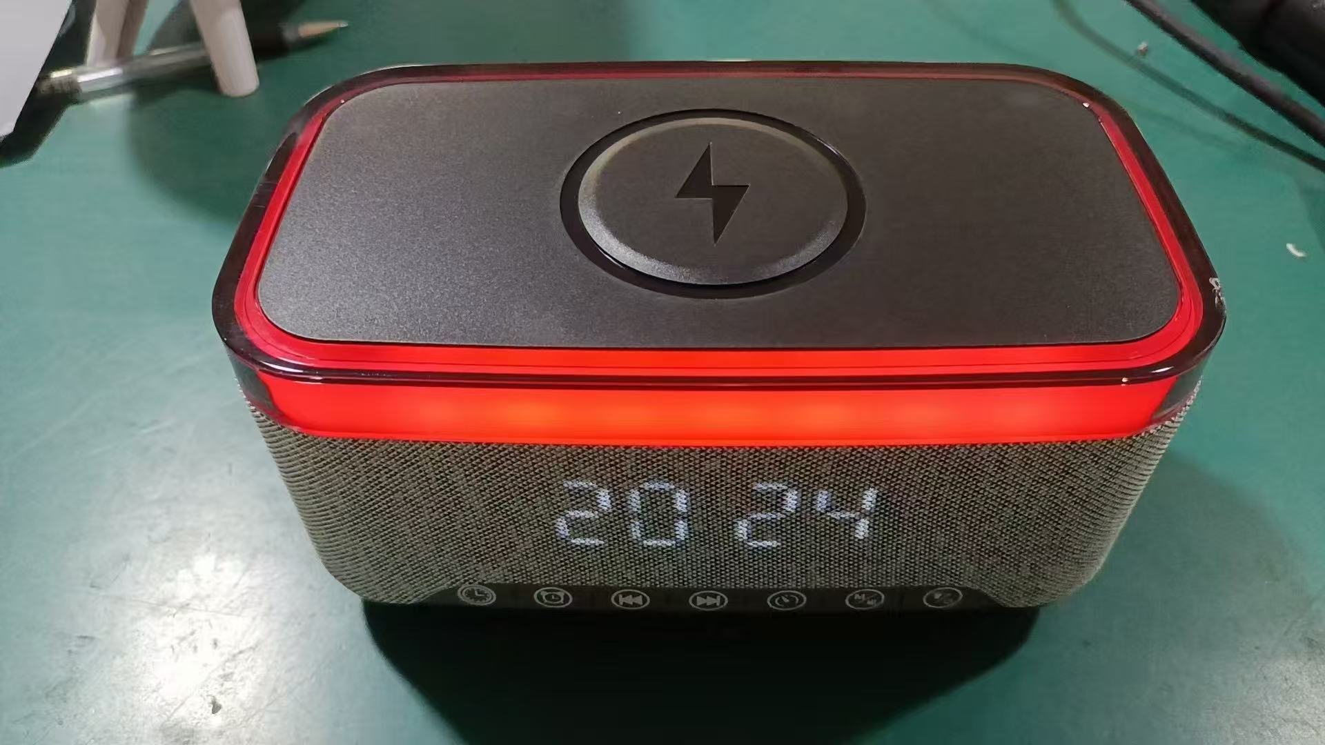 New LED display clock alarm clock 15W wireless charging speaker white noise high power Bluetooth small speaker