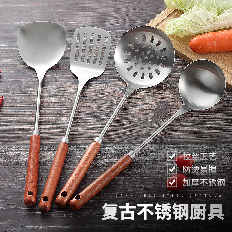 Thickened non-magnetic stainless steel pot shovel, kitchen wooden handle spatula, cooking spoon, 9.9 yuan store display