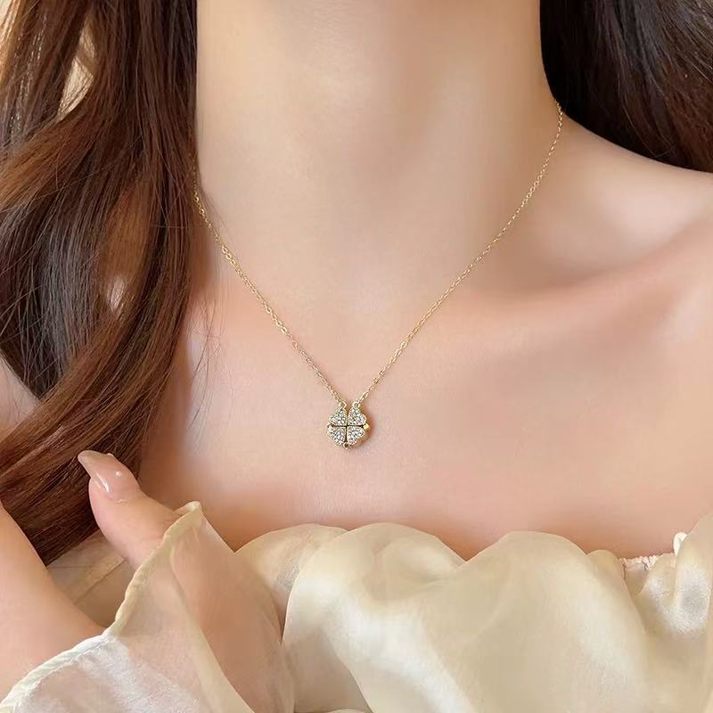 Autumn and winter new one or two wear peach heart clavicle necklace women red heart four-leaf clover necklace neck chain