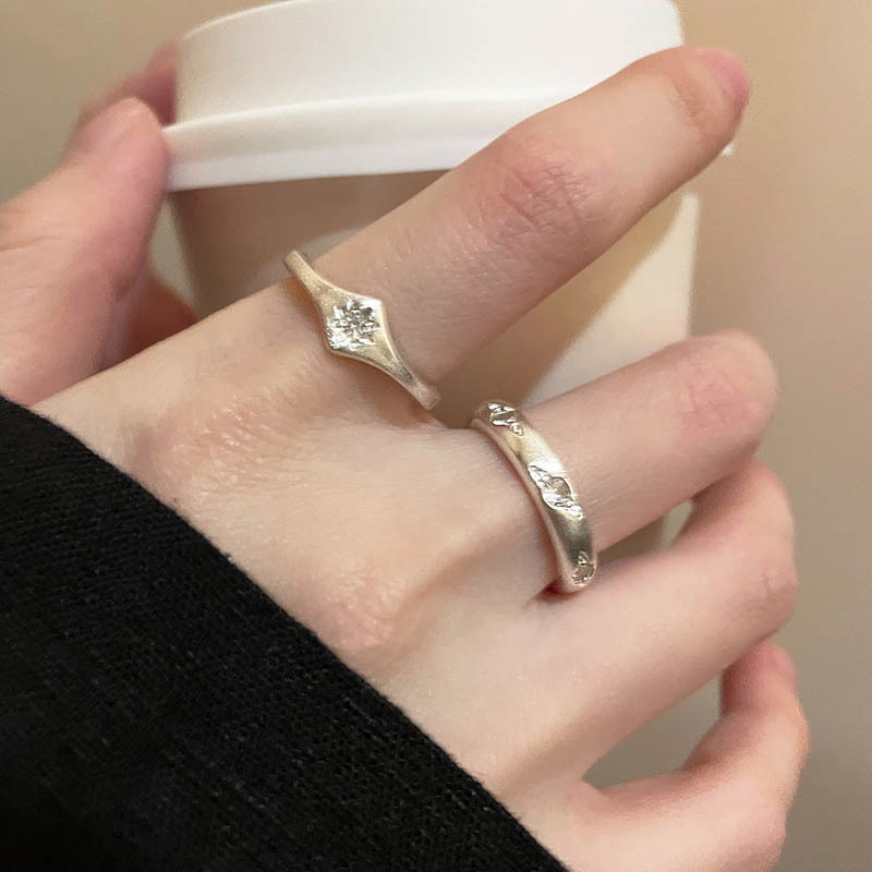 Red Geometric Gemstone Design Ring for Men and Women Niche Punk Hollow Texture Metal Ring