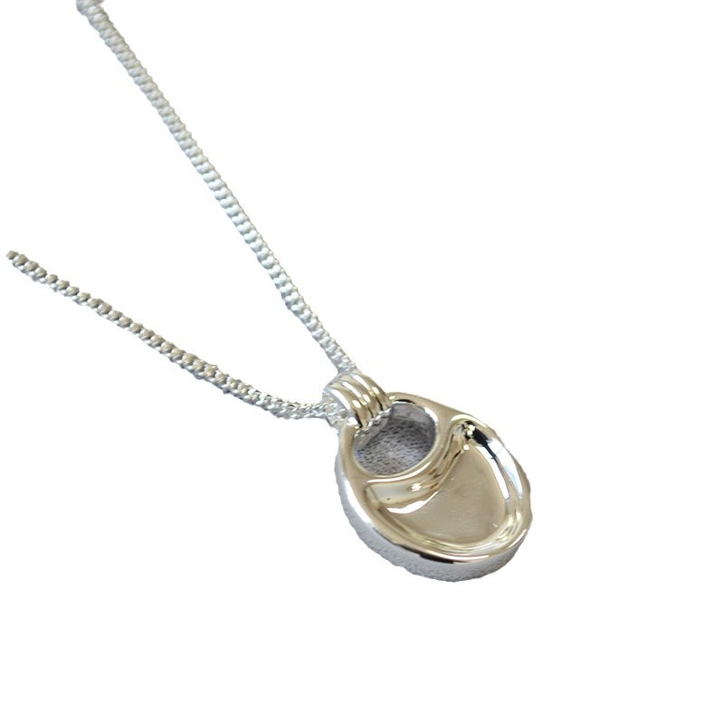 Niche saddle bag necklace silver pendant sweater chain long necklace for women sweater chain
