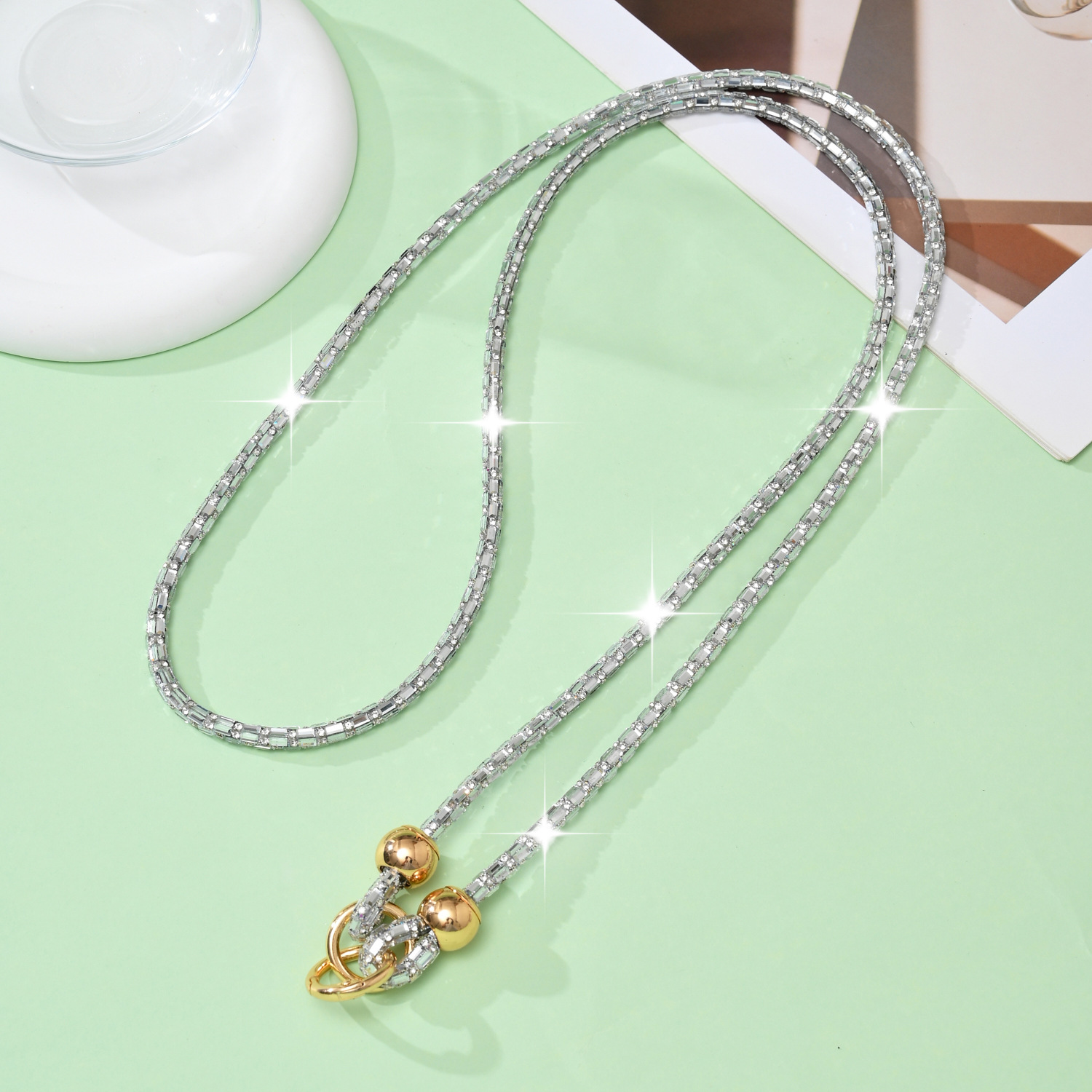 Luxury rhinestone phone lanyard long crossbody phone chain can shoulder back pendant bag decoration strap phone rope