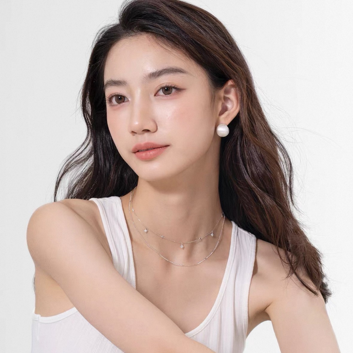 Exclusive Satin Pulling Ball Stud Earrings Women Earrings Ear Accessories