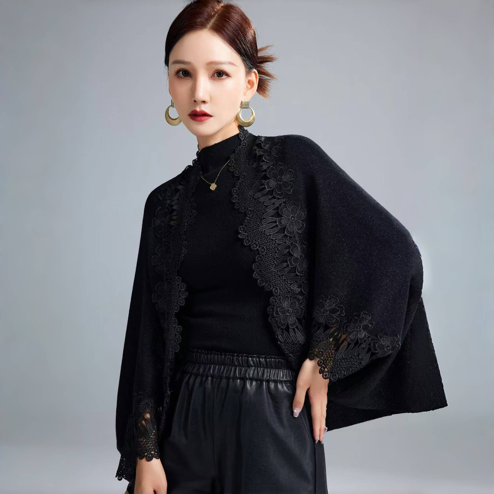 Live Spring Autumn Happy Mother-in-law Heavy Embroidery Cheongsam Outer Wear Wedding Mother Cape Coat Short Shawl