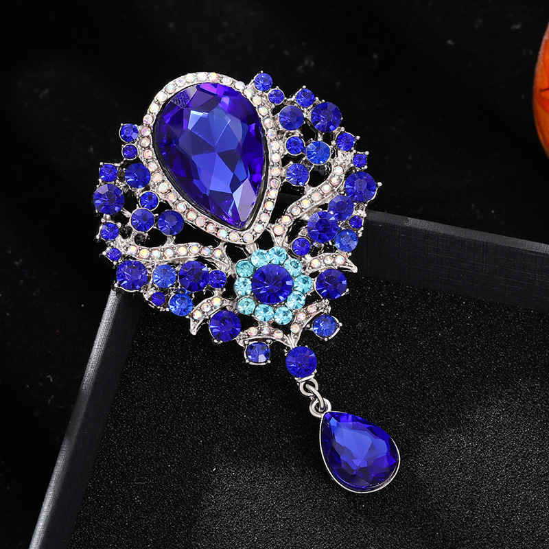 New Crystal Pendant Brooch Rhinestone Corsage Women's Pin Clothing Accessory