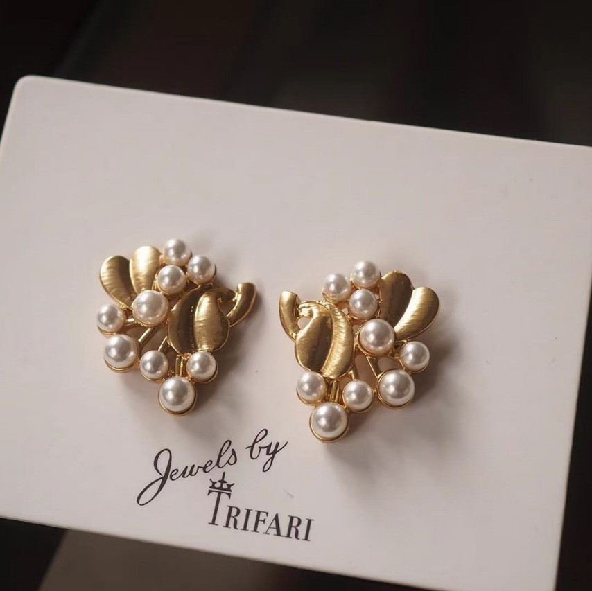 Vintage Flower Earrings Necklace Set Court Style Necklace