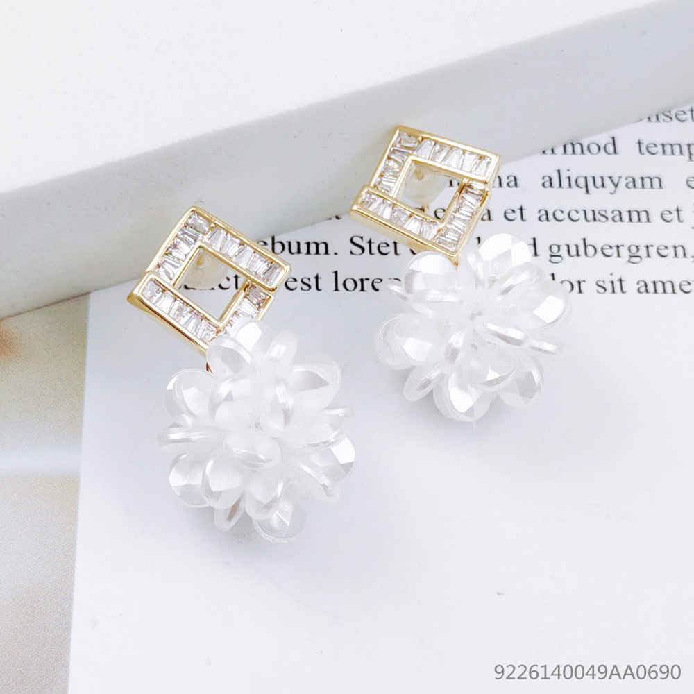 New Ice Flower Earrings Women Ear Stud Earrings