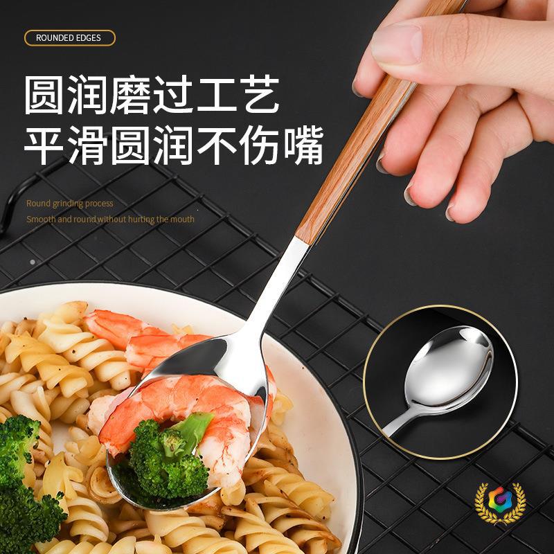 Chopsticks and spoon set, one-person convenient tableware, student storage box, fork, single wooden chopsticks, three-piece set