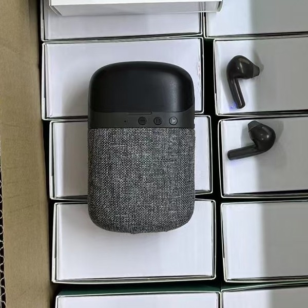 Multifunctional 2-in-1 in-ear Bluetooth headset stereo Bluetooth speaker, TWS pair earphone Bluetooth speaker