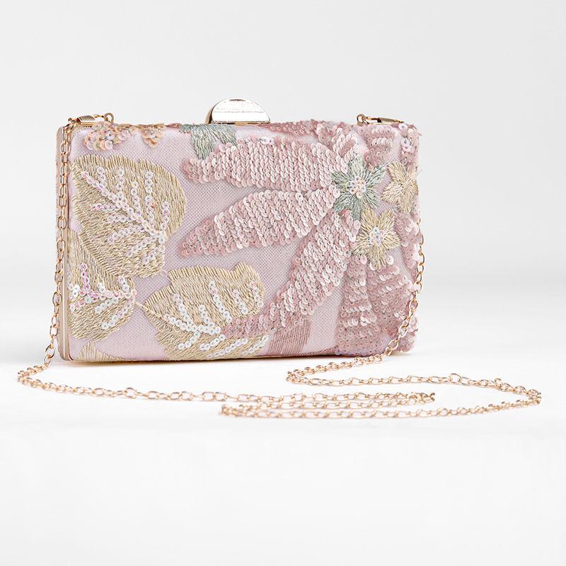 New Pearl Embroidered Box Evening Bag Clutch Evening Bag Wedding Bag Random Pattern