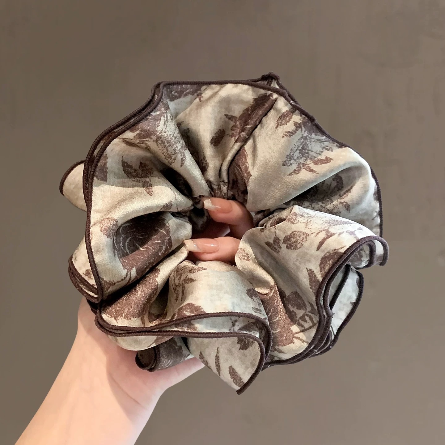 59#做旧棕色玫瑰印花4层发圈约16cm